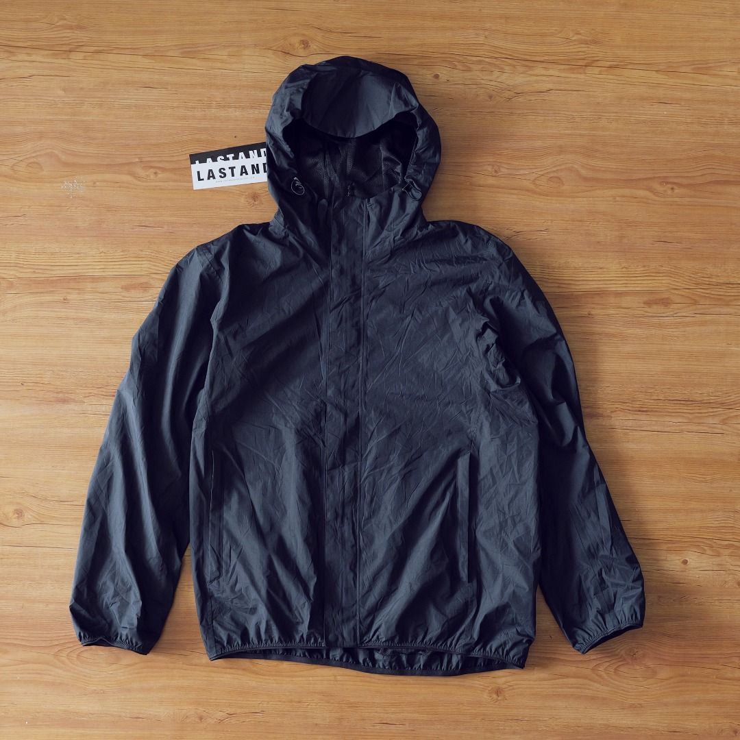 Jaket waterproof uniqlo store