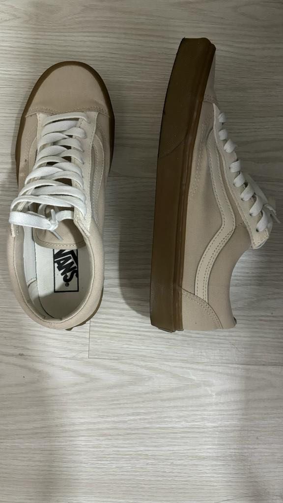 Kasut vans old skool top