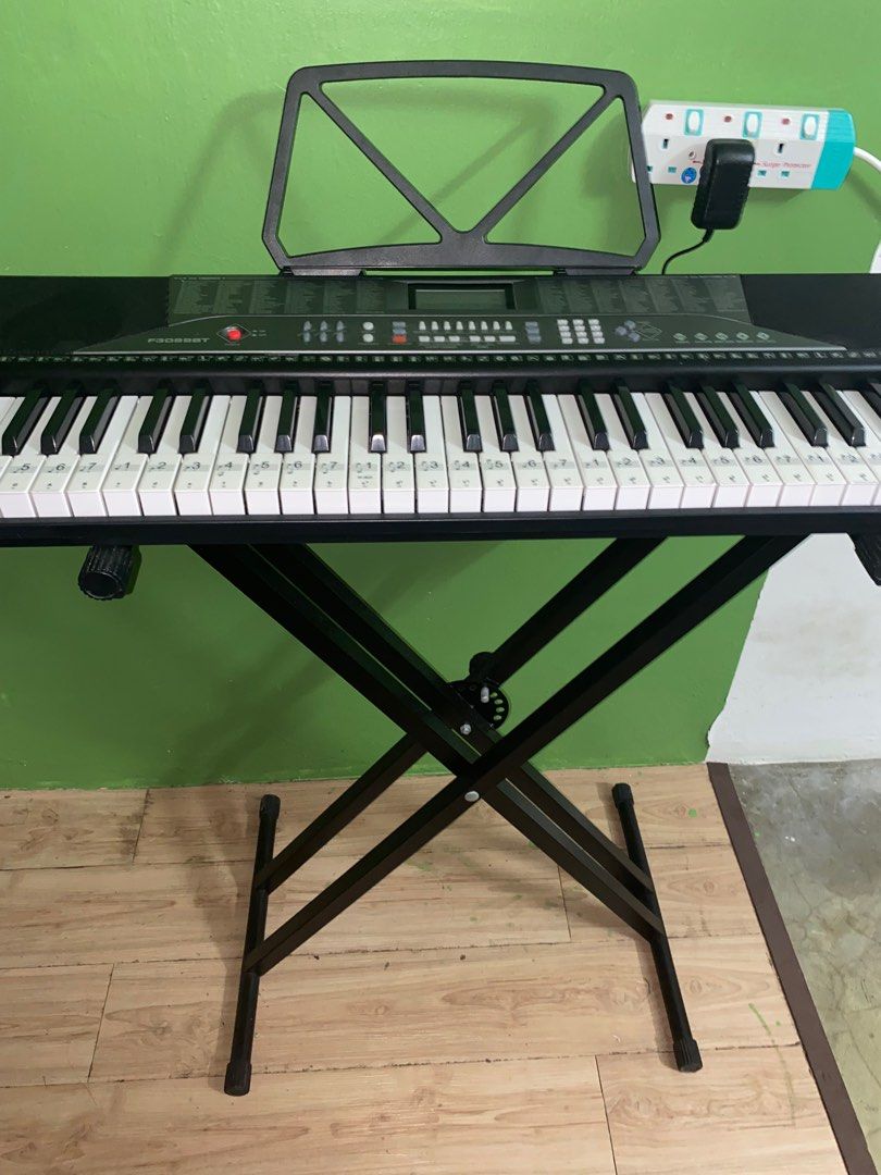 61 key store piano stand