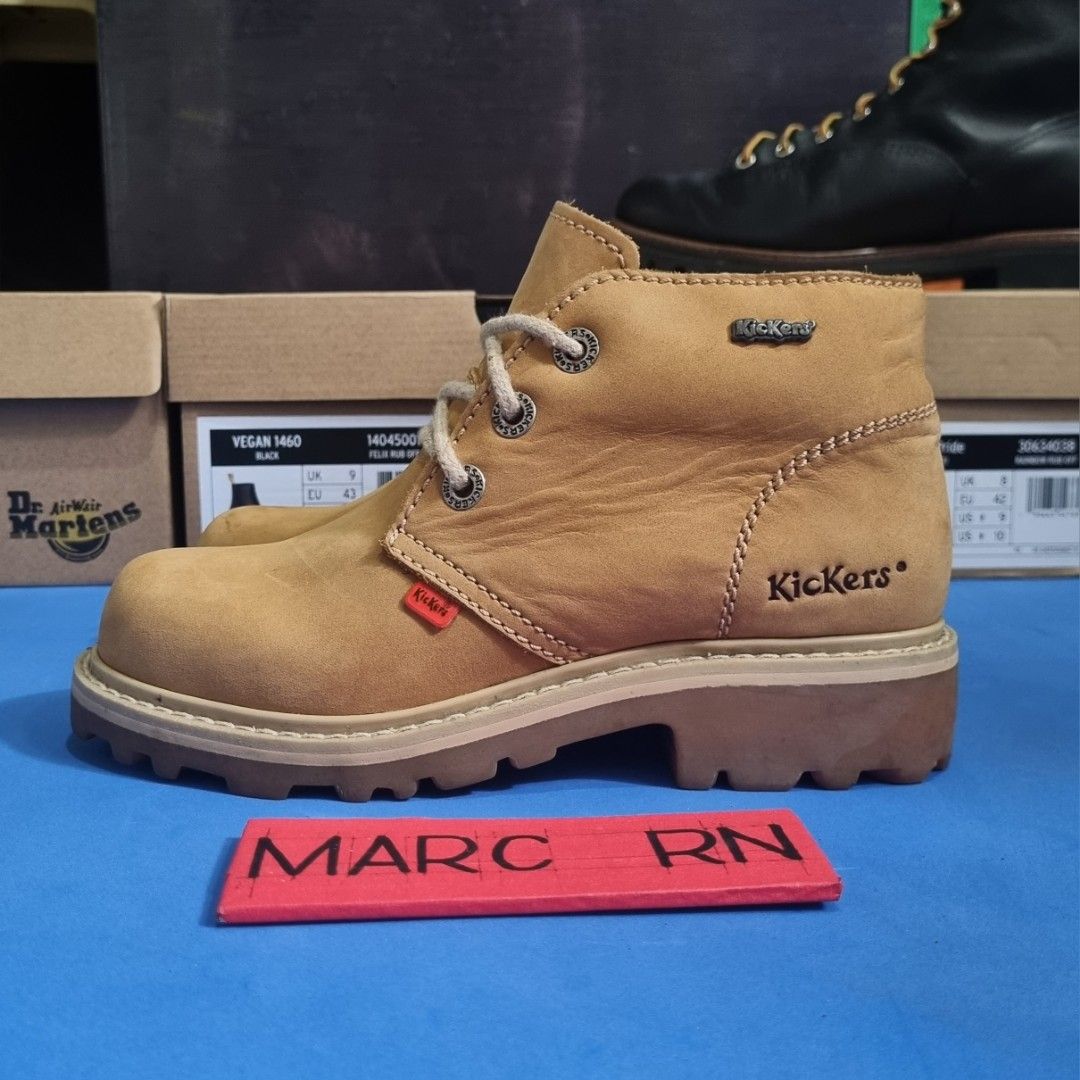 Kickers chukka boot Women s Fashion Footwear Boots on Carousell