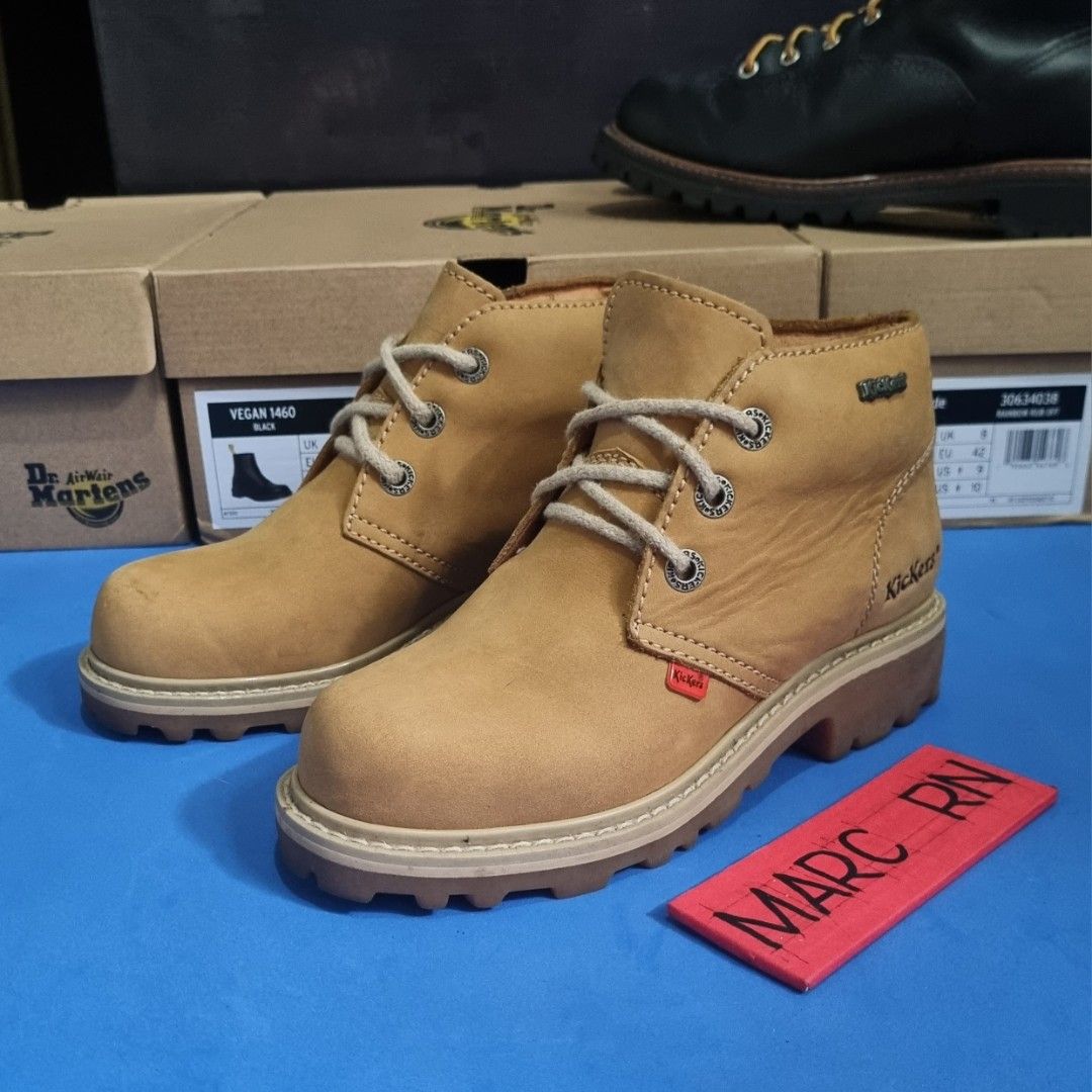 Kickers chukka boot Women s Fashion Footwear Boots on Carousell