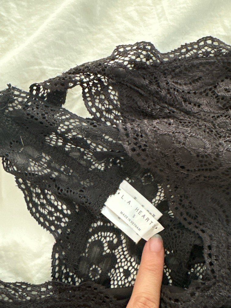 L.A. Hearts Black Lace Bra (Category: Undergarments & Loungewear) located in Cavite. Submitted by raesukay (Listing ID 1270114204, Image 3). Description: Black laced bra, in good condition (some loose threads around due to lacing), fits small .