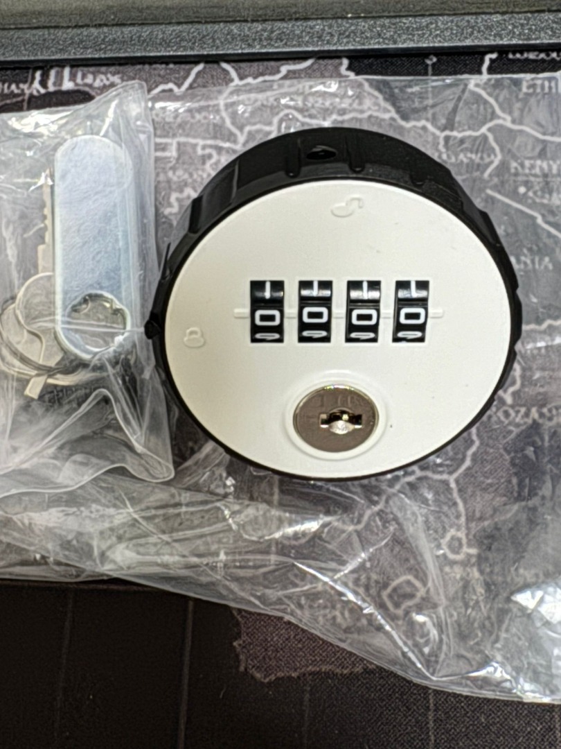 Combination and Key Lock (Clockwise), Furniture