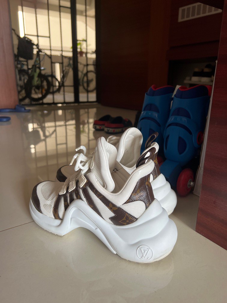 Louis vuitton arch sneakers hotsell