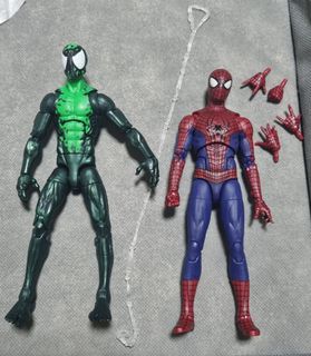 Heroes of Goo Jit Zu Marvel Versus Pack - 2 Exclusive Marvel Heroes 4.5  Tall Action Figures, Ultimate Spider-Man Versus Doctor Octopus