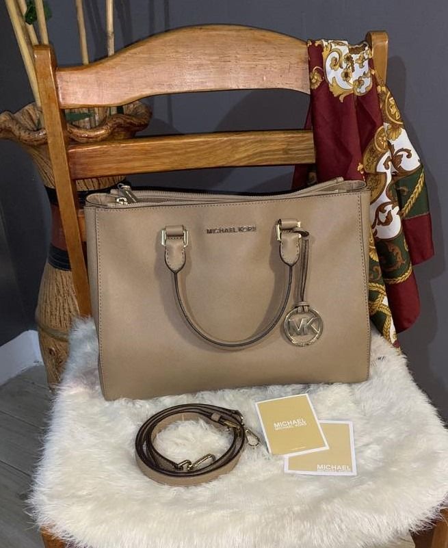 Sac michael kors sutton store