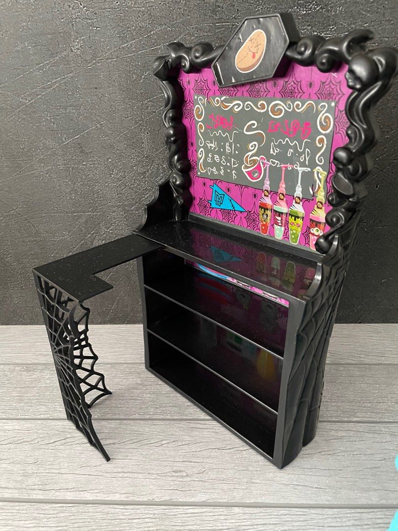 Monster High furniture, Hobbies Toys, Toys Games on Carousell