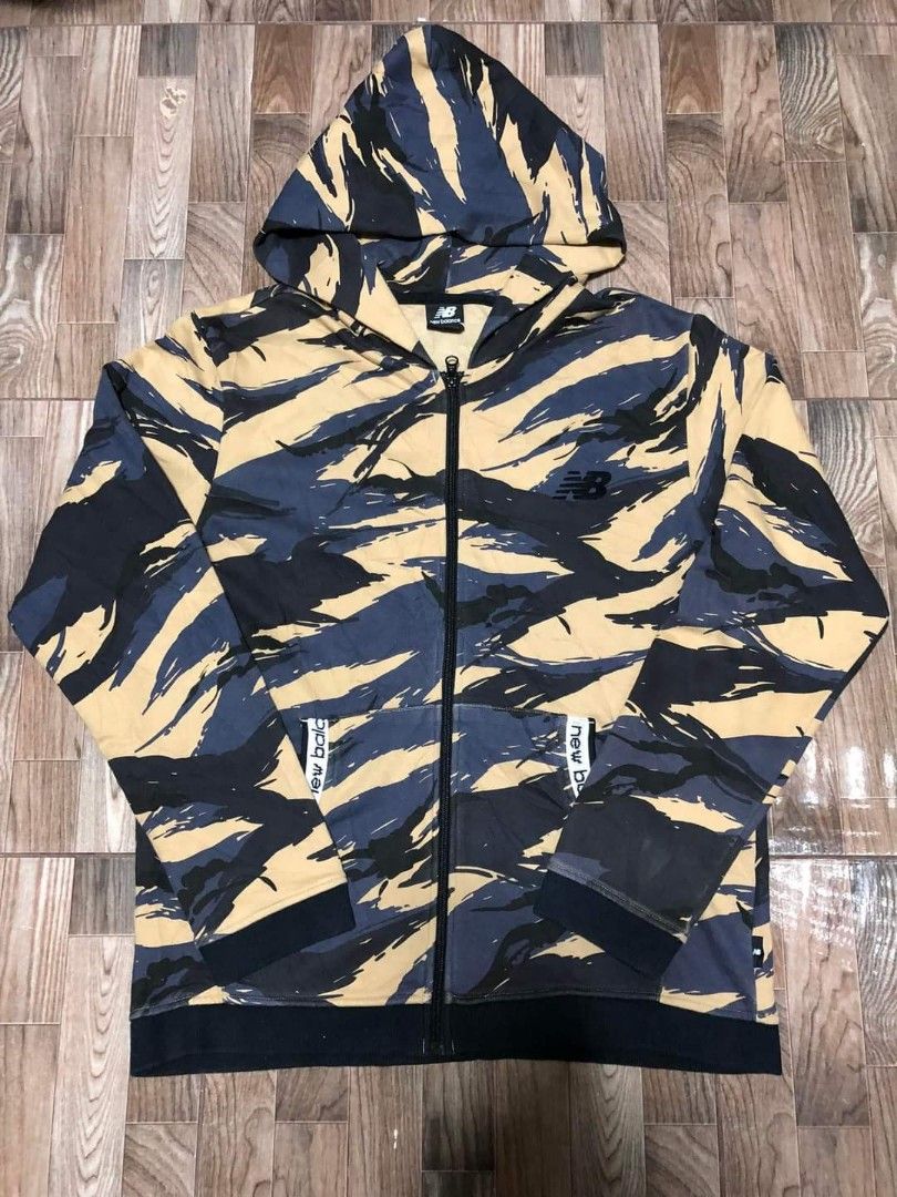 New balance camo sweatshirt online