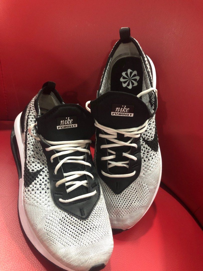 nike racer shoes