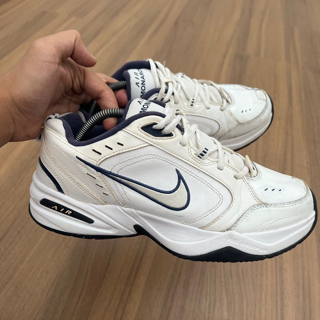 Nike air cheap monarch iii