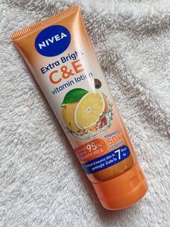 Nivea Extra Bright C&E