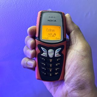 Nokia 5210 Rugged Vintage Phone