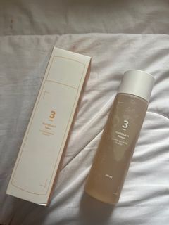 NUMBUZIN TONER SUPER GLOWING ESSENCE