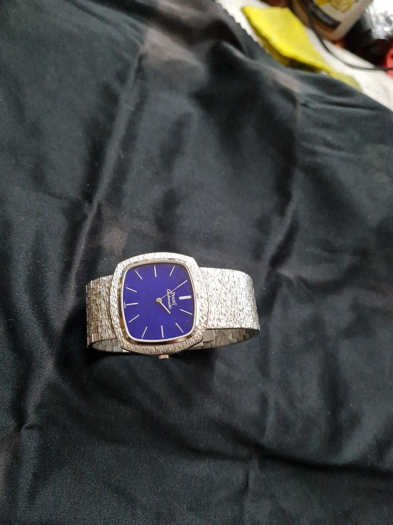 Gold discount mens watches
