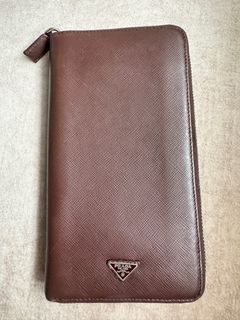 (Category: ) located in . Submitted by bundlepreloved_nimsay (Listing ID 1270098848, Image 1). Description: .
