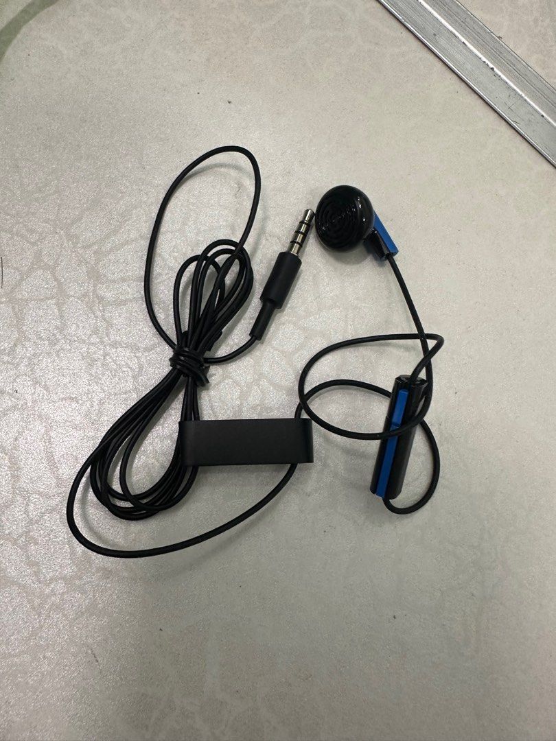 PS4 ori wired earpiece