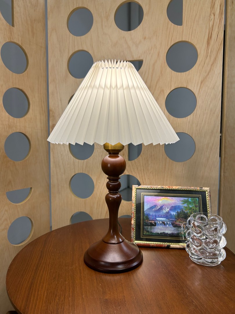 Retro table deals lamps