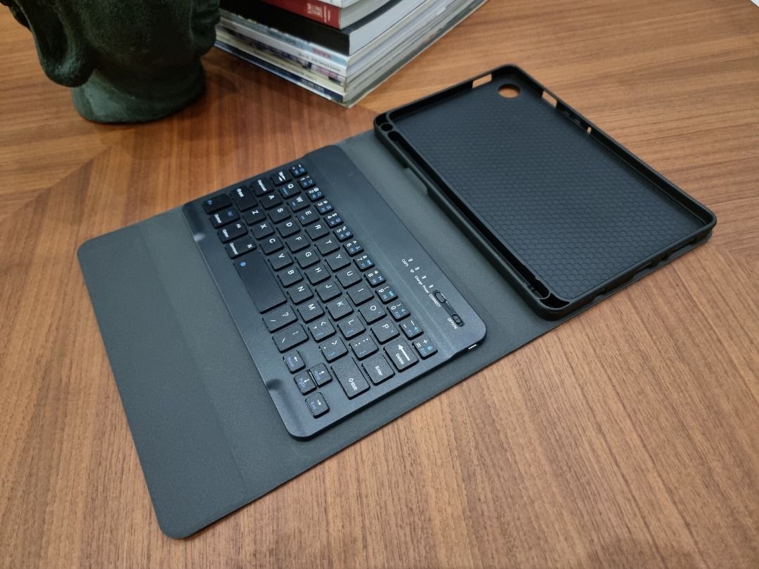 Samsung Tab A9 Smart Wireless Bluetooth Keyboard Case with Pen Holder (Black) (Category: Cases & Sleeves) located in Quezon City. Submitted by bagels42 (Listing ID 1270096440, Image 3). Description: ***ACTUAL PICTURES USED IN THE POSTING*** Samsung Tab A9 Smart Wireless Bluetooth Keyboard Case with Pen Holder (Black) Color: Black Price: 1,300 Easily adjusts to whatever comfortable angle suits you best Make the Tab work like a laptop Multiple pers