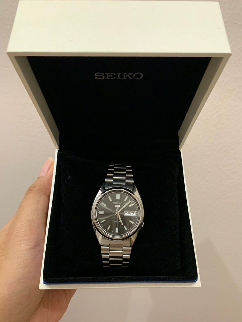 Seiko men's sale snxs79k