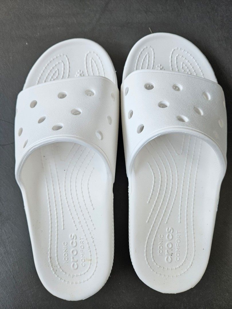 Mens crocs flip flops size 11 online