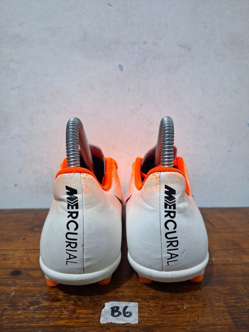 Sepatu bola anak second original Nike mercurial vapor size 36