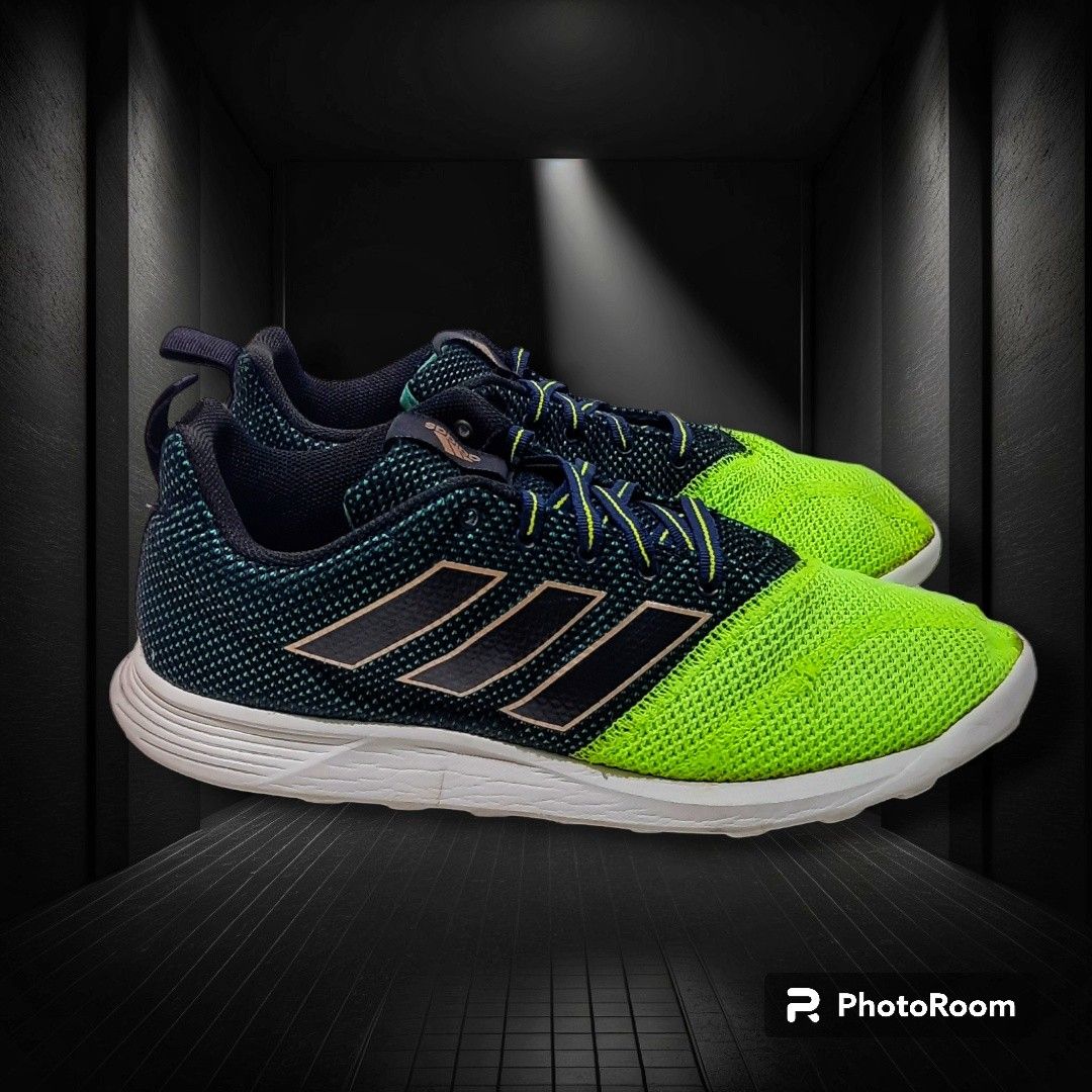 Sepatu Running Adidas Size 42 Original Fesyen Pria Sepatu
