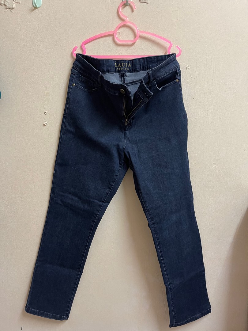 Slim Fit Jeans, Women's Fashion, Bottoms, Jeans & Leggings on Carousell