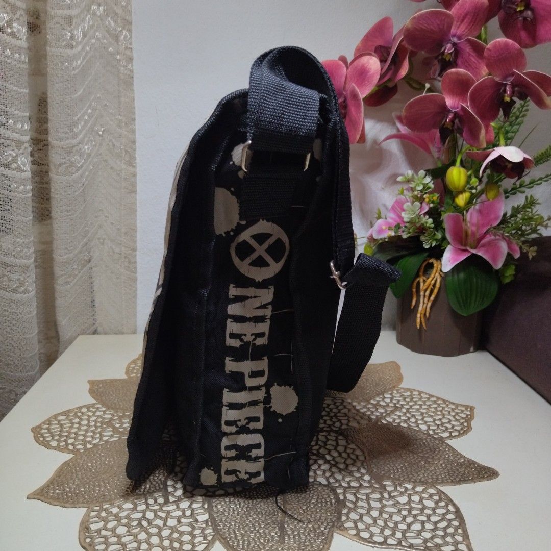 One piece top sling bag
