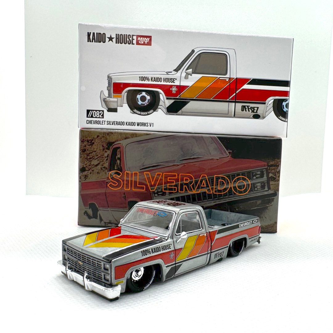 SOLD] Kaido House x Mini GT Chevrolet Silverado Kaido V1 Chase