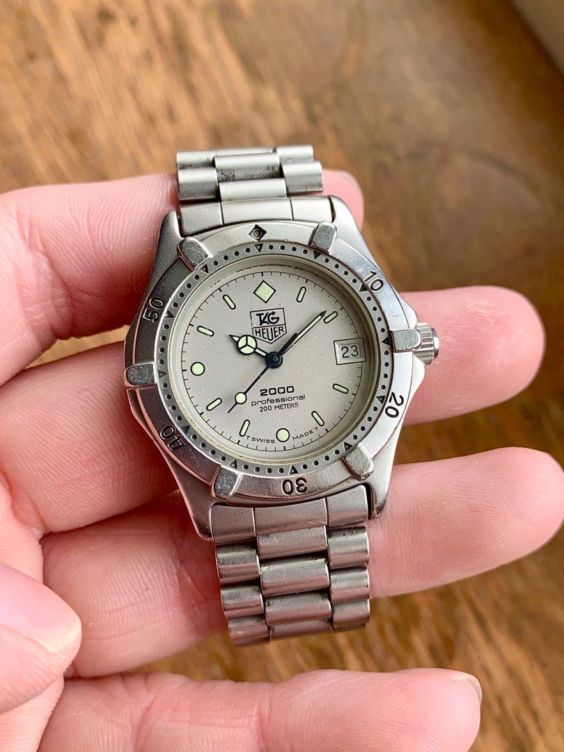 Tag heuer 2000 professional 200 2025 meters