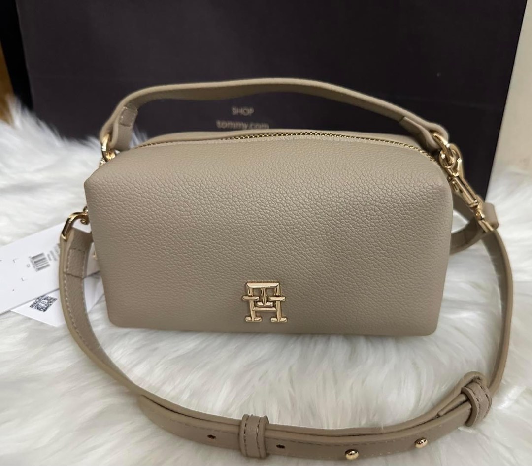TOMMY Hilfiger Cross Body Bag Beige, Women's Fashion, Bags & Wallets