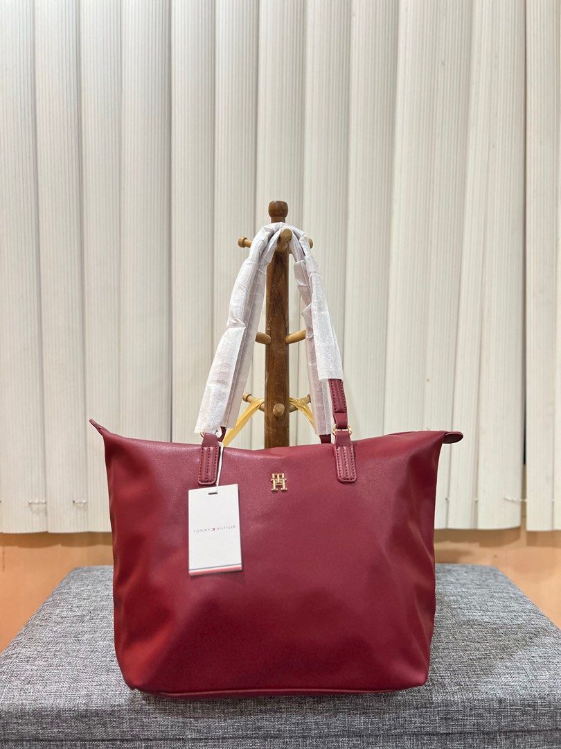 Tommy hilfiger hotsell fake bag