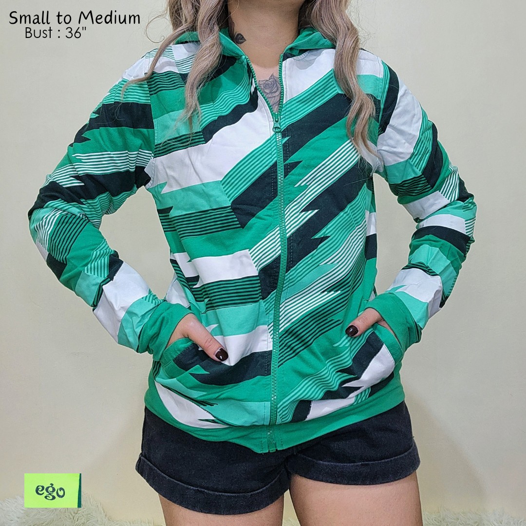 Tri color Hoodie Jacket s-m, Women's Fashion, Coats, Jackets and ...