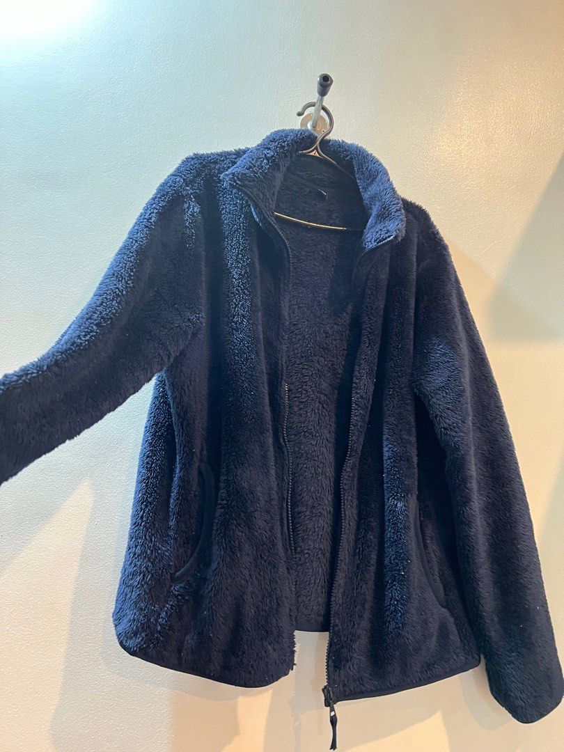 Uniqlo Fleece Jacket Dark Blue (Category: Coats, Jackets and Outerwear) located in Manila. Submitted by joyiseoo (Listing ID 1270203661, Image 2). Description: UNIQLO!!! 💙 Got this for more than ₱2k. Worn once as seen in the photo. Best fits M-XL.