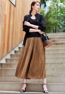 Uniqlo Ghatered Long Skirt