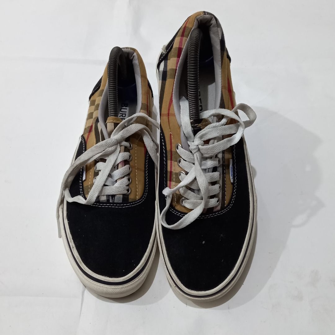 Vans Authentic x Burberry merk Vans size 40 Fesyen Pria Sepatu