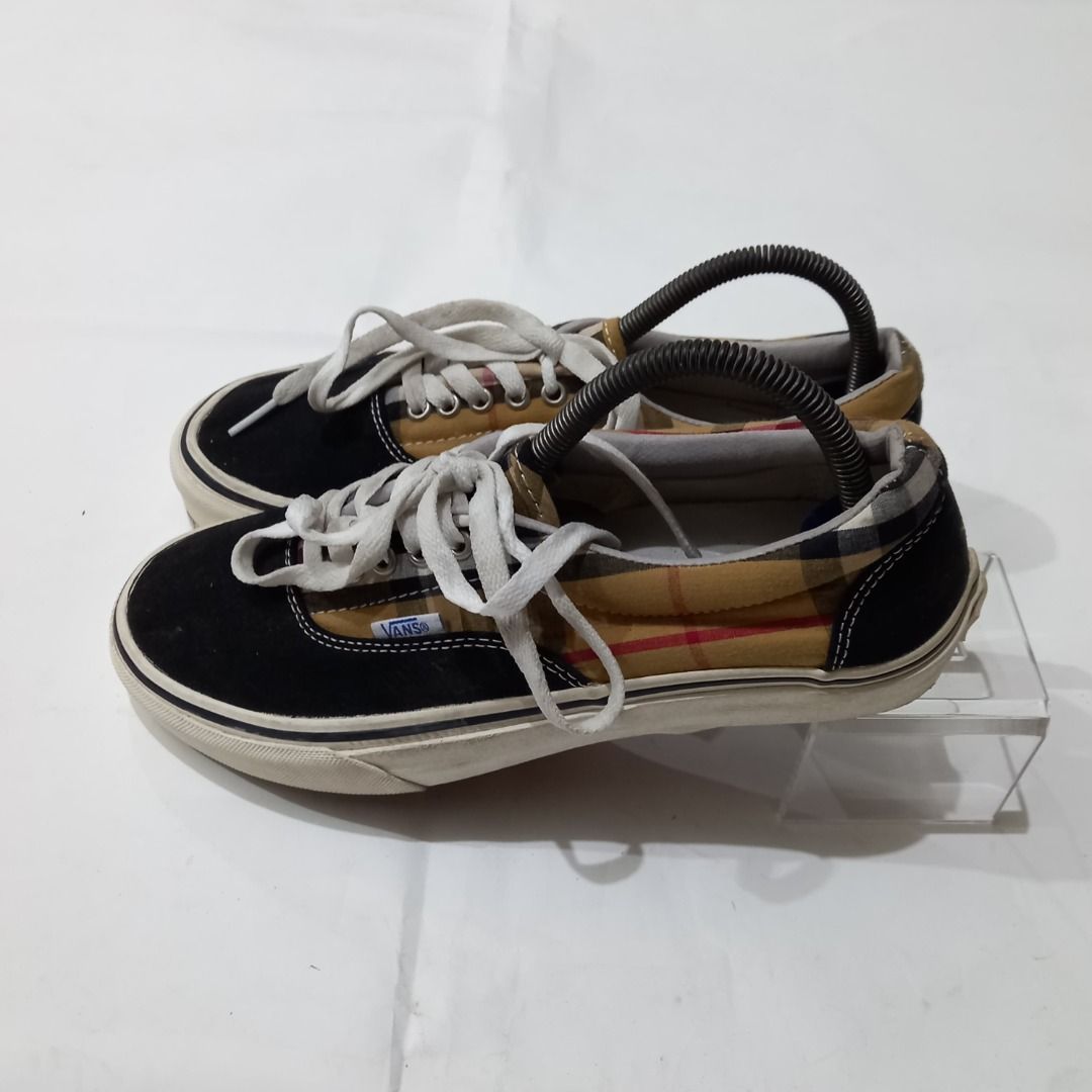 Custom on sale burberry vans