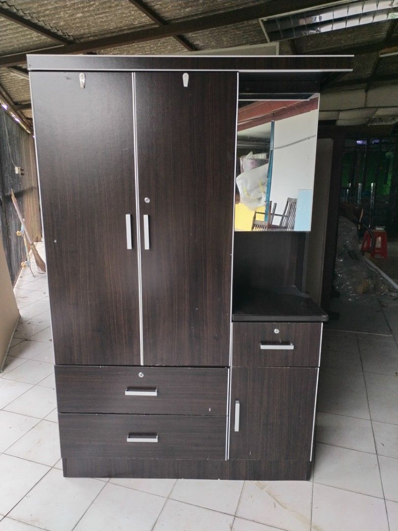 Wardrobes Cupboard Almari Baju Area Puchong U.F.M., Furniture