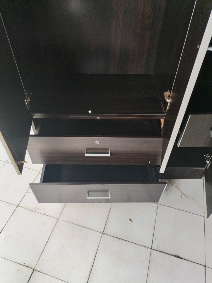 Wardrobes Cupboard Almari Baju Area Puchong U.F.M., Furniture