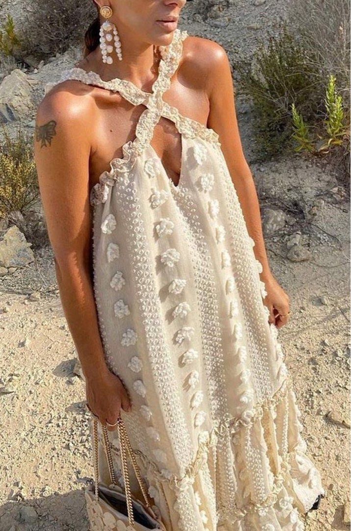 White Maxi Dress (Category: Dresses) located in Pasig City. Submitted by bbrill (Listing ID 1270187173, Image 1). Description: Never been used. Can fit tall S-M frame RFS: too long for me :(.