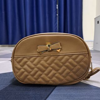 (Category: ) located in . Submitted by shiera_wardrobe (Listing ID 1270172769, Image 1). Description: .