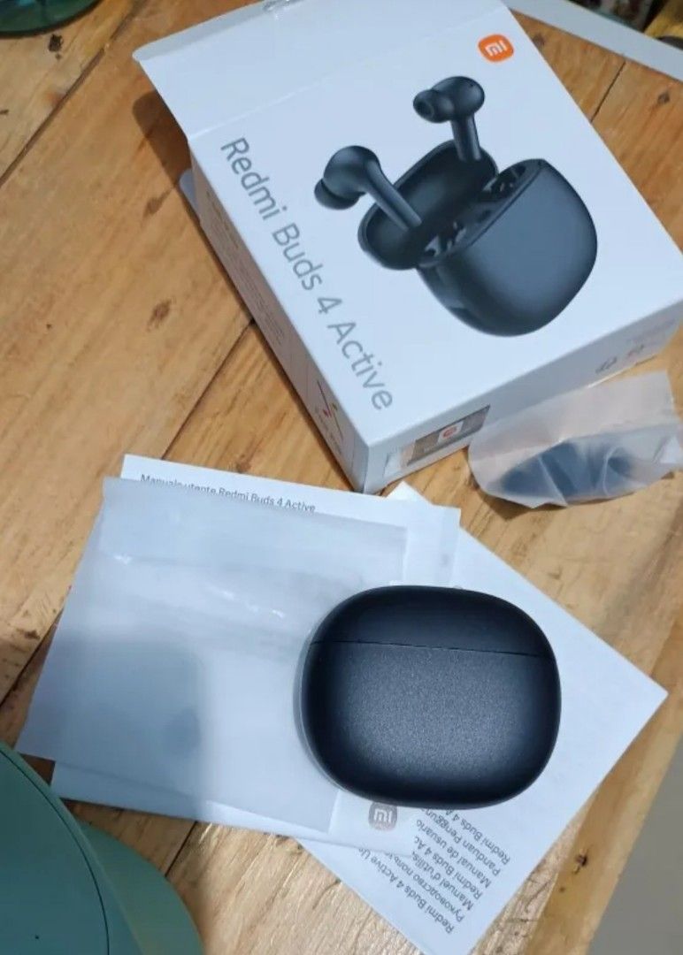 Xiaomi redmi active 4 with noise cancellation (Category: Earphones) located in Cabuyao City. Submitted by xiaomi5555 (Listing ID 1270226799, Image 3). Description: Rush Redmi active 4 with noise cancellation Brand new heavy bass and clear call quality with one year global warranty Price P799 only Only sure buyer contact me pick up or lalamove near bayan cabuyao city laguna thanks ..