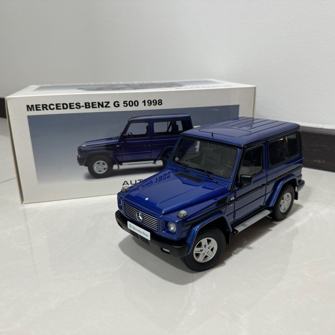 1:18 AutoArt Mercedes Benz G500 SWB 1998 (Blue), Hobbies & Toys