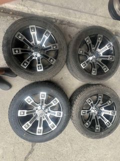 20” Star Mags with Overland Caps used 6Holes pcd 139 with 275-55-r20 Arivo AT Thick tires