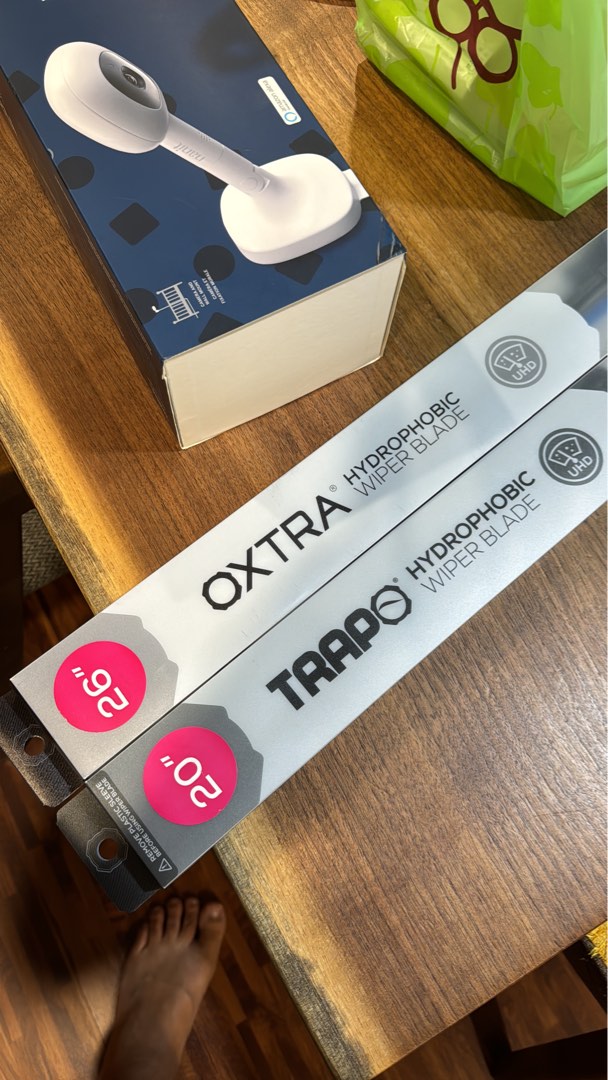 26 and 20 Inch Car Wiper Blade, Car Accessories, Accessories on Carousell