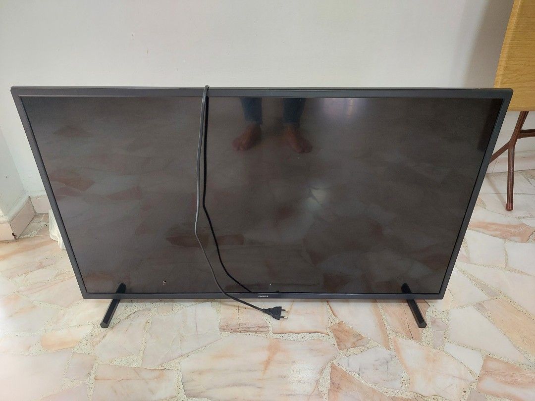 2nd Hand Philips 34 Inch TV TV Home Appliances TV Entertainment 2nd hand philips 34 inch tv tv home appliances tv entertainment