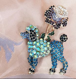 🐩 POSH POODLE PUPPY 🐩
Park Garden Dog Pet Stroll
Peacock Turquoise Green 
Purple Gold Flower Brooch Decor
Rose Necklace Pendant