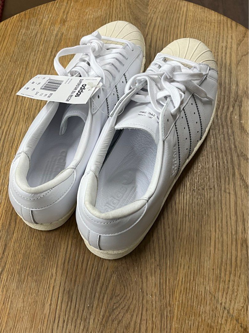 Ee7392 adidas 2025