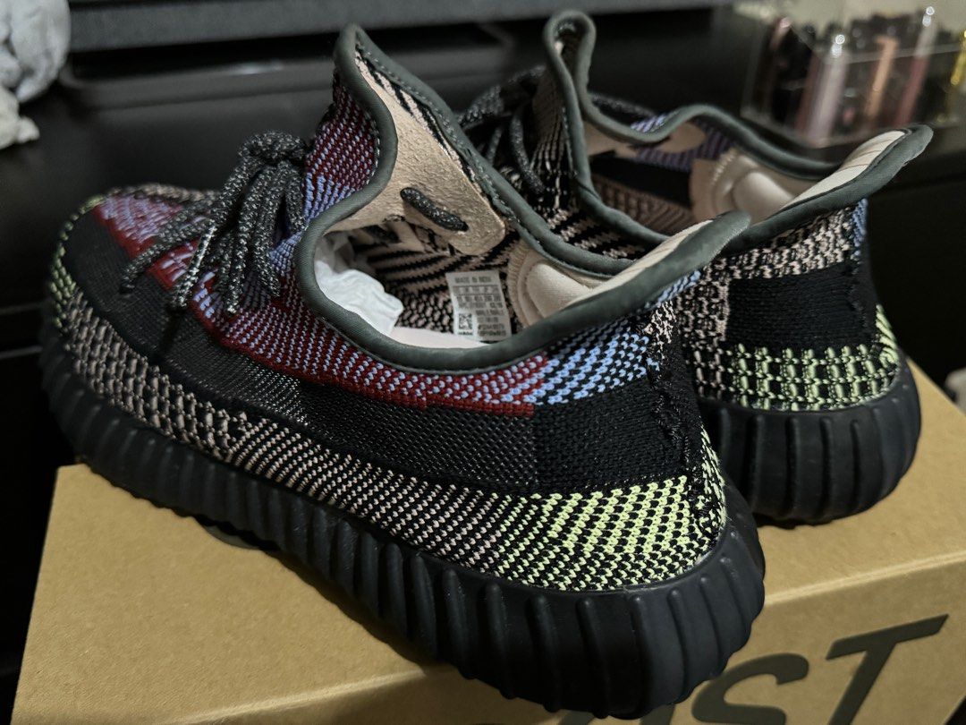 Yeezy yecheil champs top