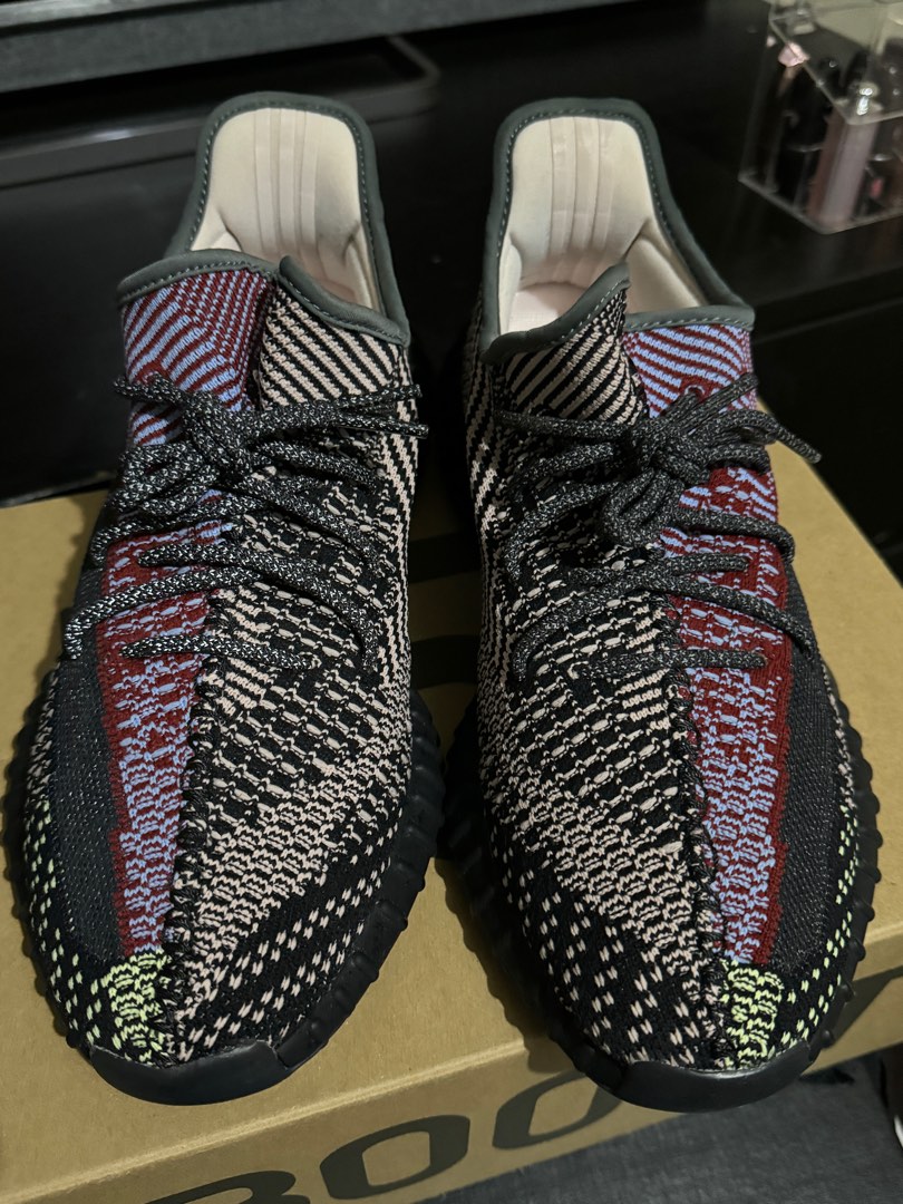 Yeezy yecheil champs clearance